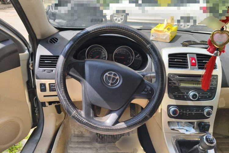 Used Brilliance H330 2013 1.5L Manual Luxury Model Steering Wheel
