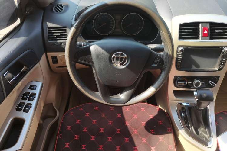 Used Brilliance H330 2013 1.5L Automatic Comfort Edition Steering Wheel