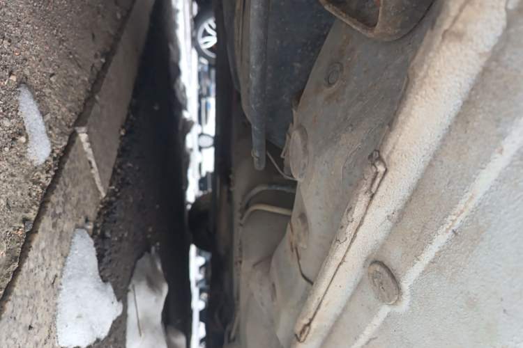 Used Brilliance H330 2013 1.5L Automatic Comfort Edition Chassis Rear Right