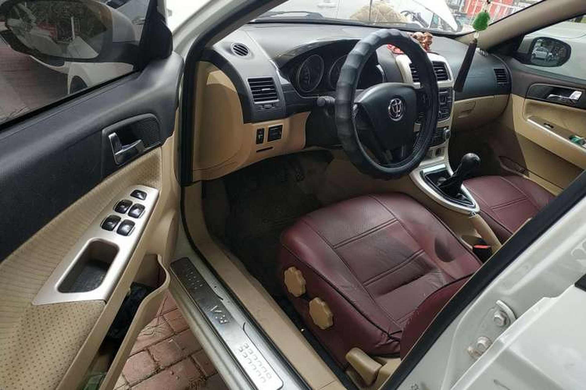 Used Brilliance H330 2013 1.5L Manual Luxury Model Driver Seat