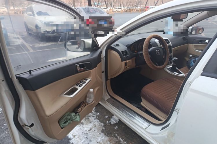 Used Brilliance H330 2013 1.5L Automatic Comfort Edition Driver Seat