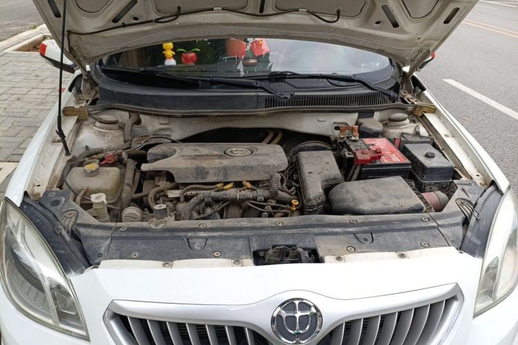 Used Brilliance H330 2013 1.5L Manual Comfort Model Engine Bay
