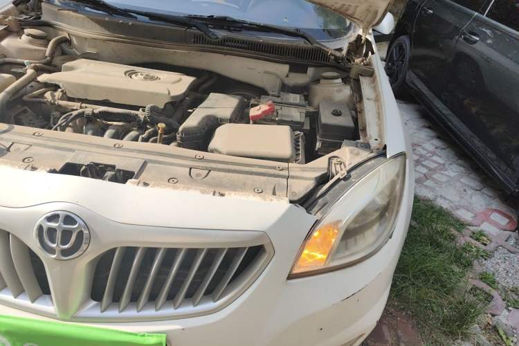 Used Brilliance H330 2013 1.5L Automatic Comfort Edition Engine Bay Left
