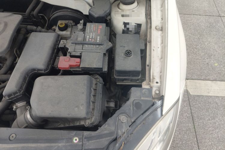 Used Brilliance H330 2013 1.5L Automatic Luxury Model Engine Bay Left
