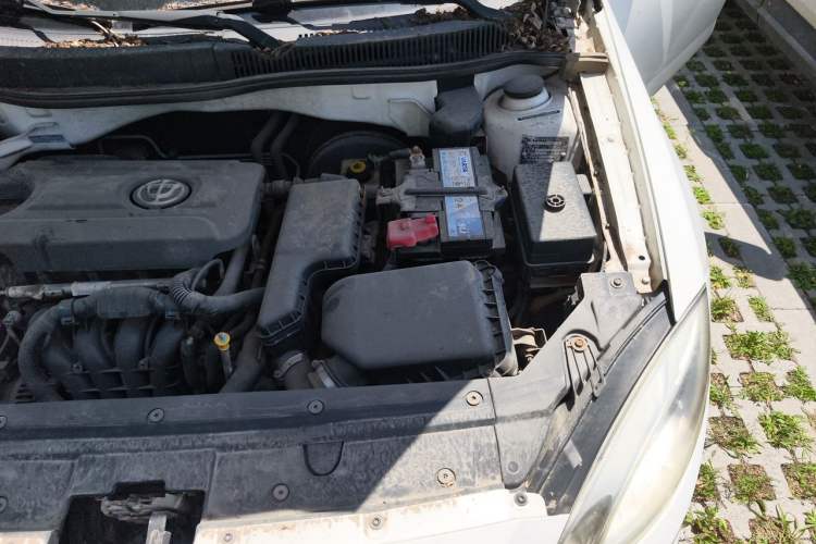 Used Brilliance H330 2013 1.5L Manual Comfort Model Engine Bay Left