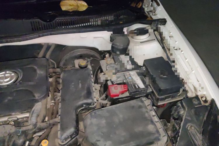 Used Brilliance H330 2013 1.5L Automatic Luxury Model Engine Bay Left