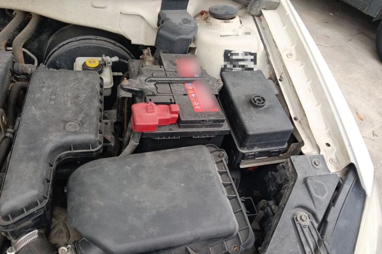 Used Brilliance H330 2013 1.5L Automatic Luxury Model Engine Bay Left