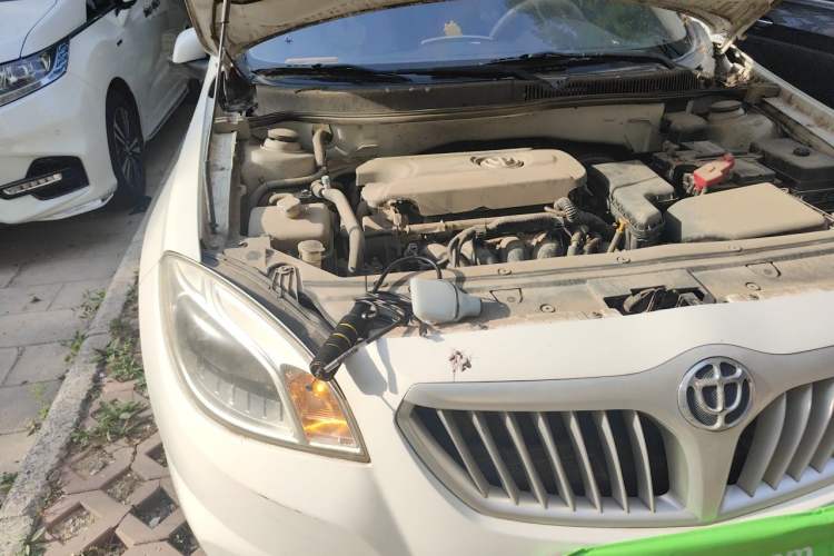Used Brilliance H330 2013 1.5L Automatic Comfort Edition Engine Bay Right