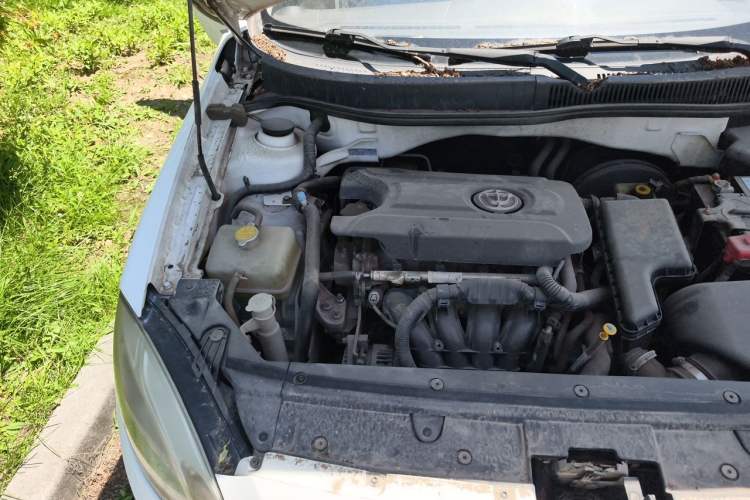 Used Brilliance H330 2013 1.5L Manual Comfort Model Engine Bay Right