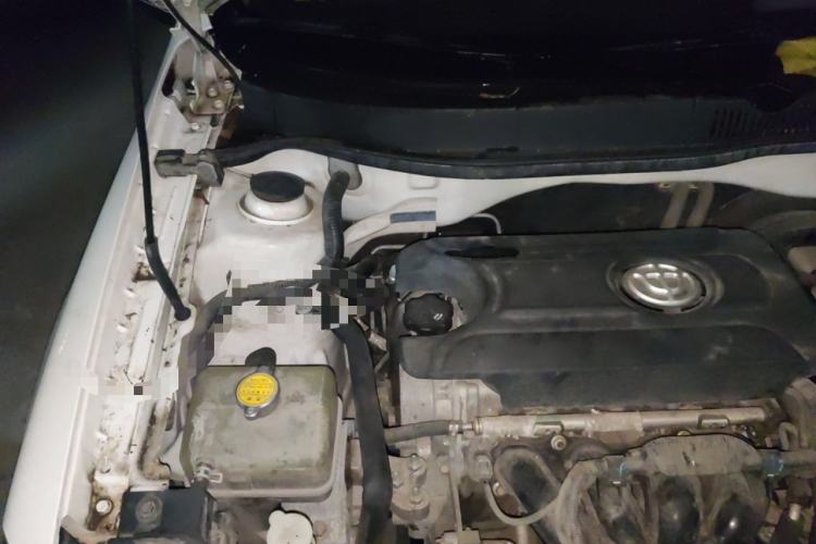 Used Brilliance H330 2013 1.5L Automatic Luxury Model Engine Bay Right