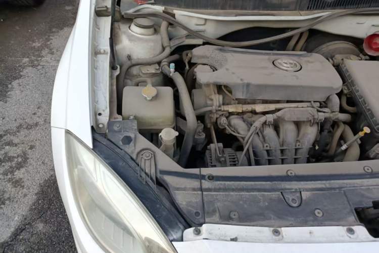 Used Brilliance H330 2013 1.5L Automatic Comfort Edition Engine Bay Right