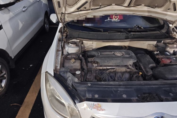 Used Brilliance H330 2013 1.5L Automatic Luxury Model Engine Bay Right
