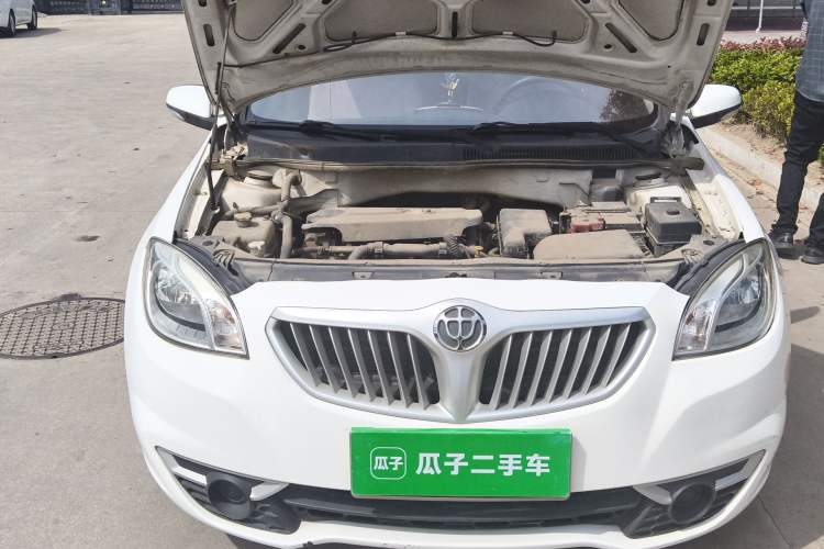 Used Brilliance H330 2013 1.5L Manual Comfort Model Engine Bay Right