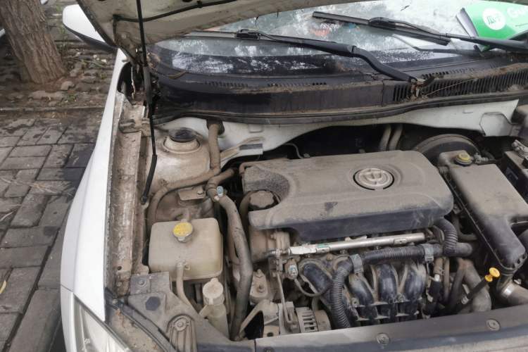 Used Brilliance H330 2013 1.5L Manual Luxury Model Engine Bay Right
