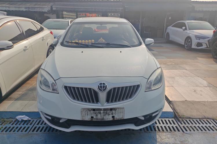 Used Brilliance H330 2013 1.5L Manual Luxury Model Exterior 1