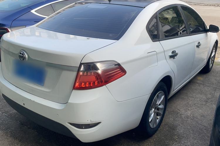 Used Brilliance H330 2013 1.5L Automatic Luxury Model Exterior 2