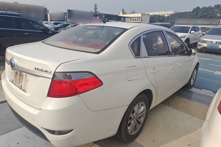 Used Brilliance H330 2013 1.5L Manual Luxury Model Exterior 2