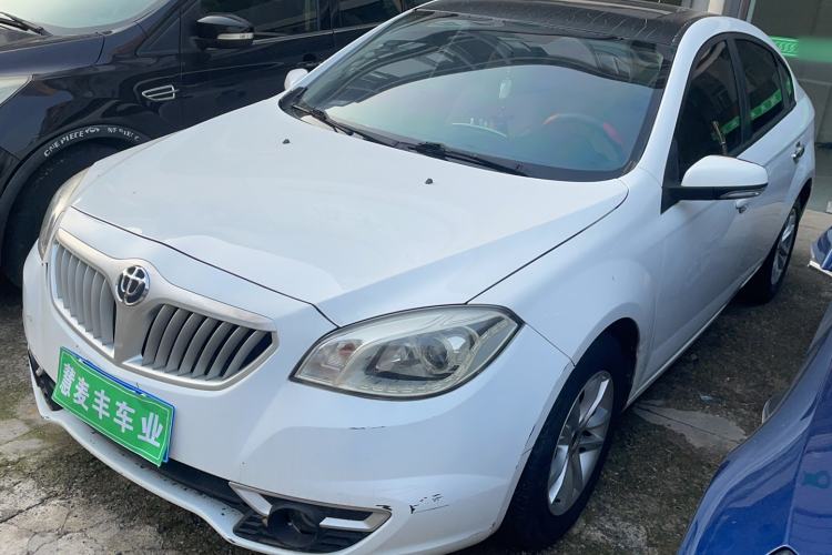 Used Brilliance H330 2013 1.5L Automatic Luxury Model Exterior 5
