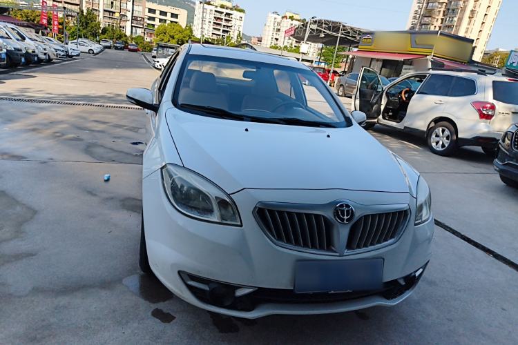 Used Brilliance H330 2013 1.5L Automatic Luxury Model Front