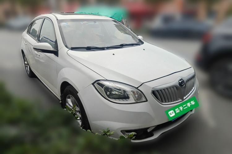 Used Brilliance H330 2013 1.5L Automatic Luxury Model Front Right 45 Deg
