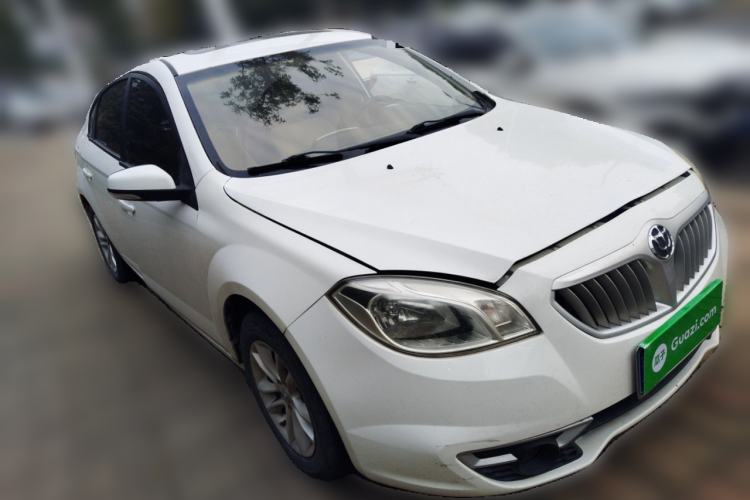 Used Brilliance H330 2013 1.5L Automatic Luxury Model Front Right 45 Deg