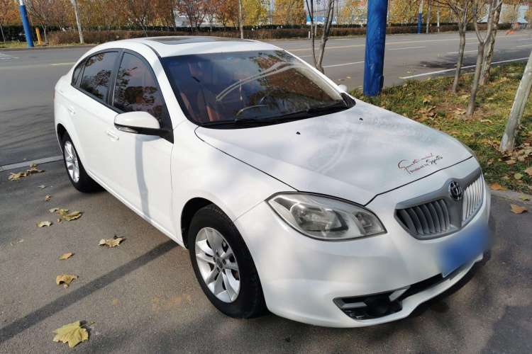 Used Brilliance H330 2013 1.5L Automatic Luxury Model Front Right 45 Deg