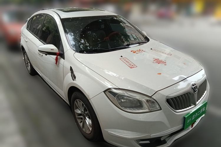 Used Brilliance H330 2013 1.5L Automatic Luxury Model Front Right 45 Deg