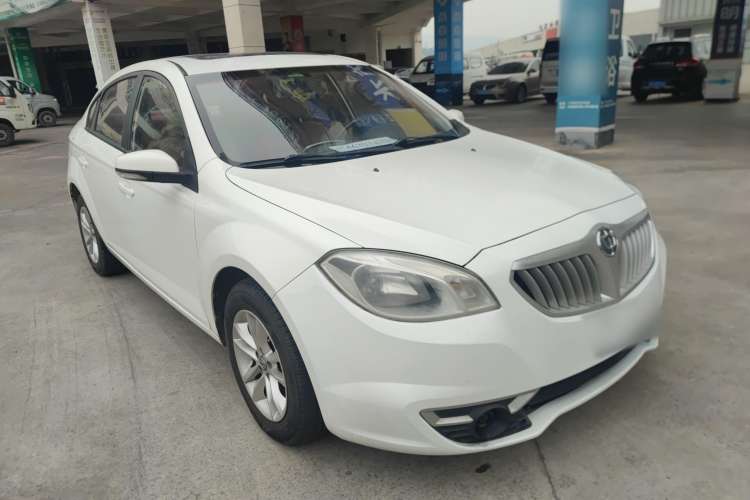 Used Brilliance H330 2013 1.5L Manual Luxury Model Front Right 45 Deg