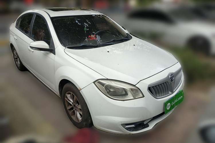 Used Brilliance H330 2013 1.5L Manual Luxury Model Front Right 45 Deg