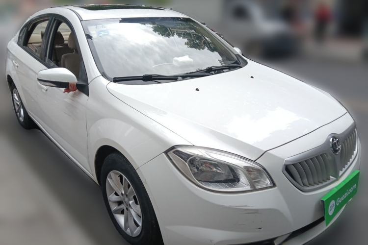 Used Brilliance H330 2013 1.5L Automatic Luxury Model Front Right 45 Deg