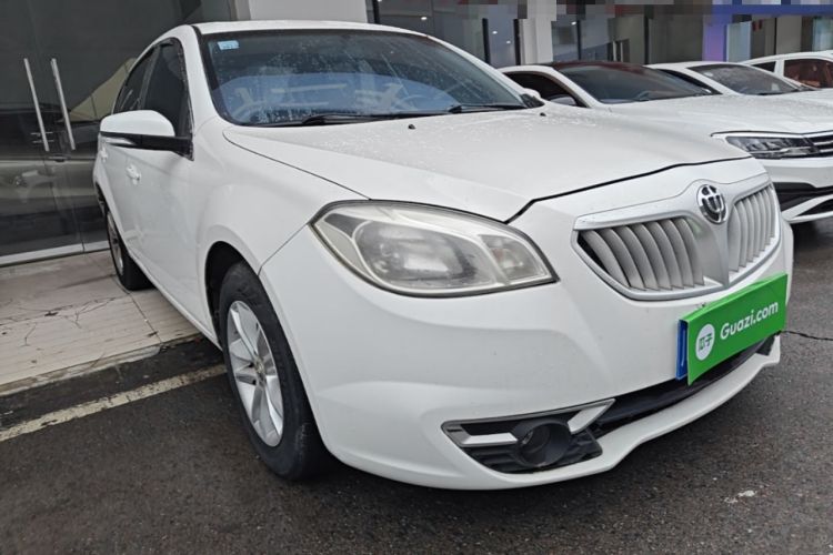 Used Brilliance H330 2013 1.5L Automatic Luxury Model Front Right 45 Deg