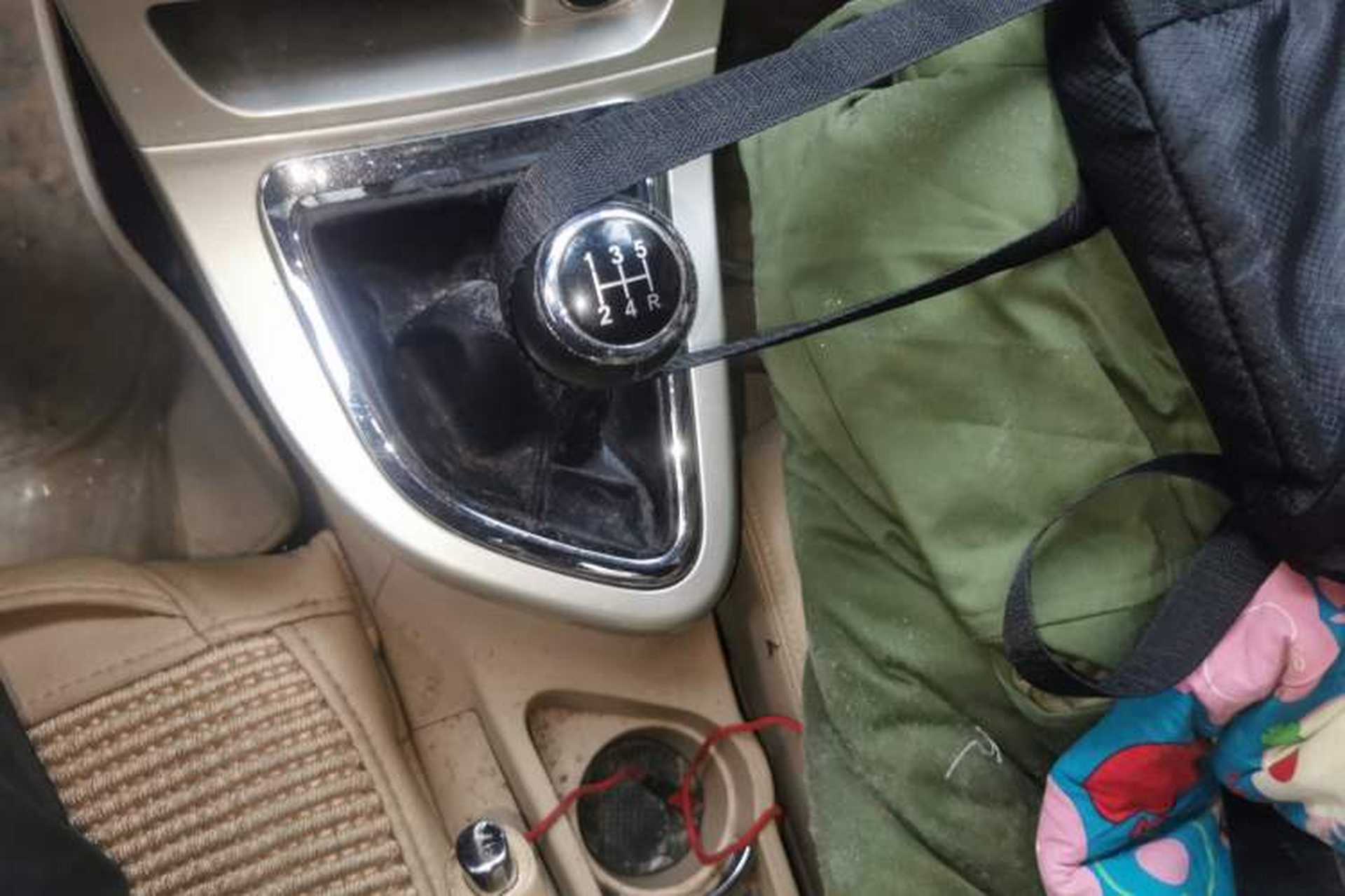 Used Brilliance H330 2013 1.5L Manual Luxury Model Gear Lever