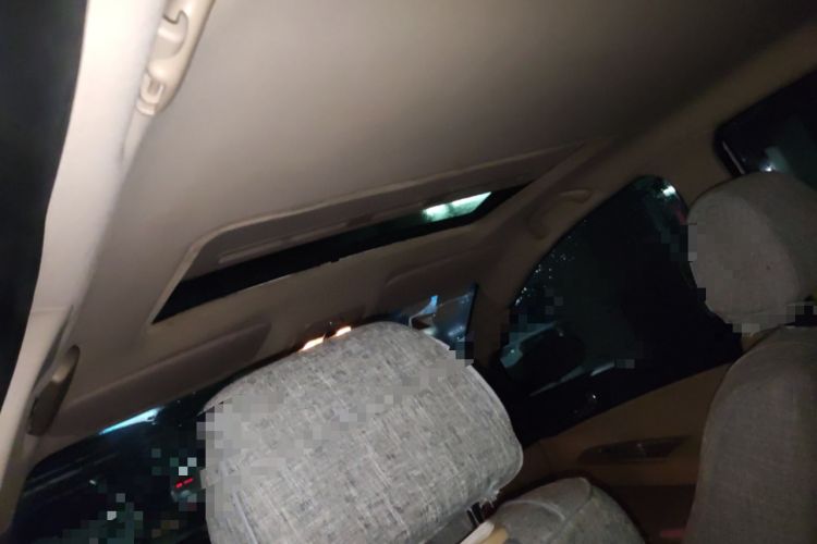 Used Brilliance H330 2013 1.5L Automatic Luxury Model Headliner
