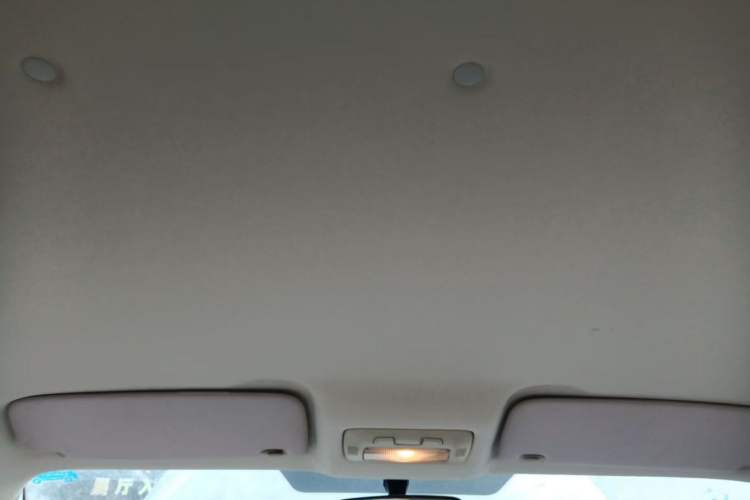 Used Brilliance H330 2013 1.5L Automatic Comfort Edition Headliner