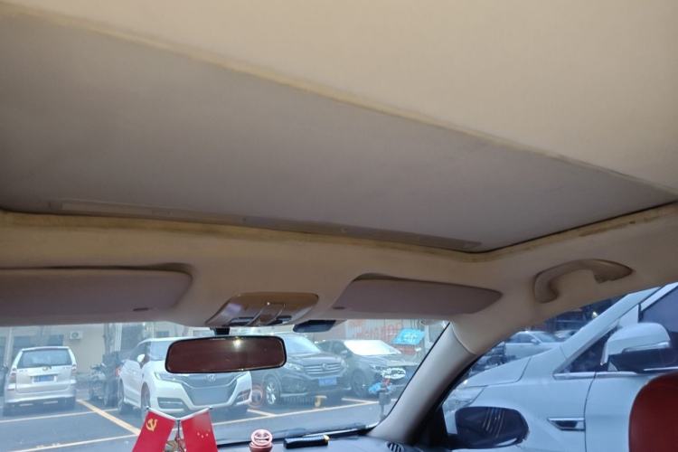 Used Brilliance H330 2013 1.5L Automatic Luxury Model Headliner