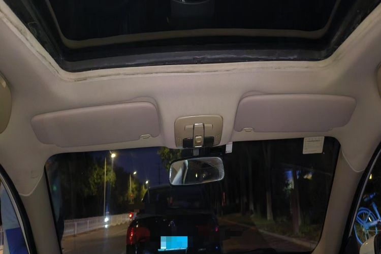 Used Brilliance H330 2013 1.5L Automatic Luxury Model Headliner