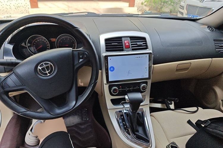 Used Brilliance H330 2013 1.5L Automatic Luxury Model Interior 2