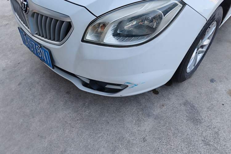 Used Brilliance H330 2013 1.5L Automatic Luxury Model Left Front Headlight
