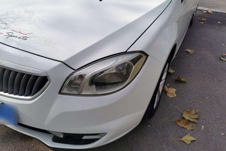 Used Brilliance H330 2013 1.5L Automatic Luxury Model Left Front Headlight