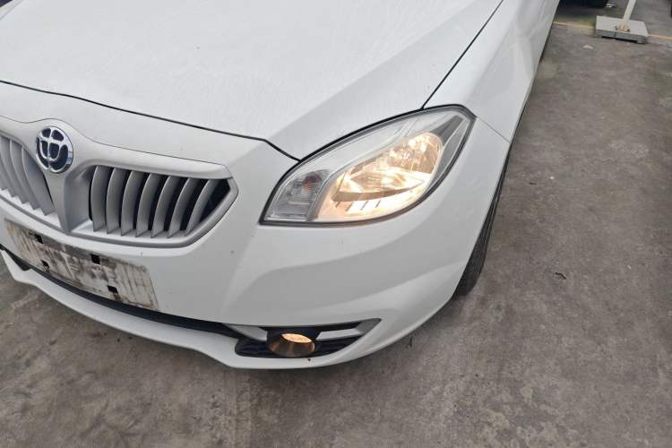 Used Brilliance H330 2013 1.5L Manual Luxury Model Left Front Headlight