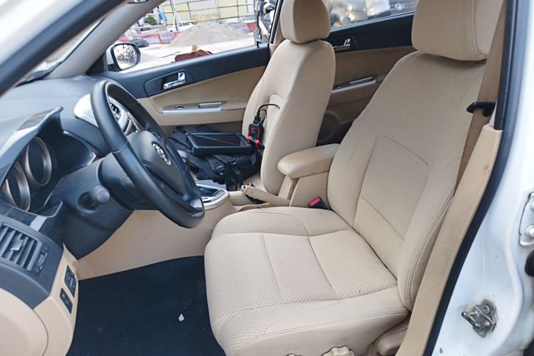 Used Brilliance H330 2013 1.5L Automatic Luxury Model Left Front Seat
