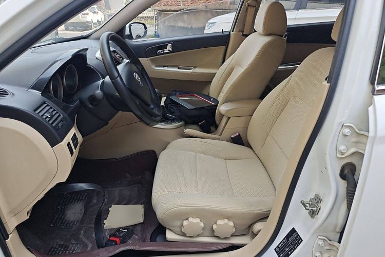 Used Brilliance H330 2013 1.5L Automatic Luxury Model Left Front Seat