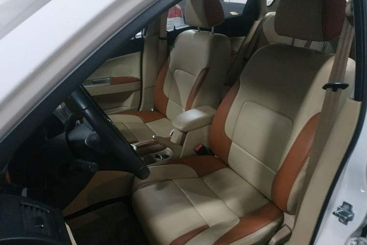 Used Brilliance H330 2013 1.5L Automatic Luxury Model Left Front Seat