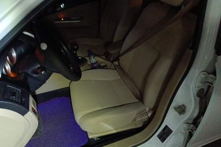 Used Brilliance H330 2013 1.5L Manual Comfort Model Left Front Seat