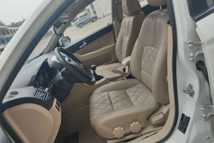 Used Brilliance H330 2013 1.5L Manual Luxury Model Left Front Seat