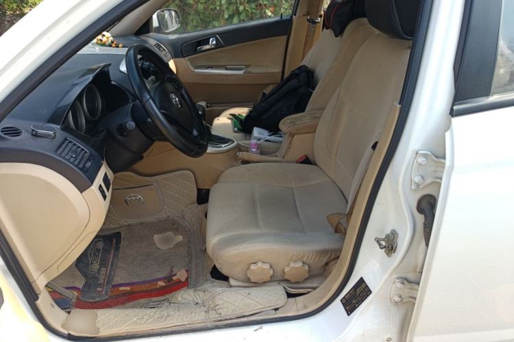 Used Brilliance H330 2013 1.5L Automatic Luxury Model Left Front Seat