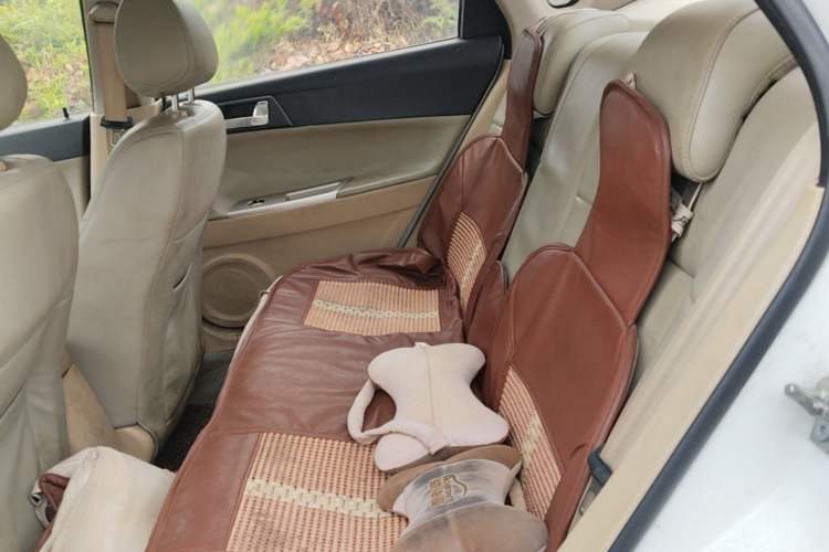 Used Brilliance H330 2013 1.5L Automatic Luxury Model Left Rear Seat