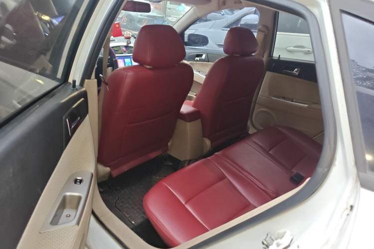 Used Brilliance H330 2013 1.5L Automatic Luxury Model Left Rear Seat