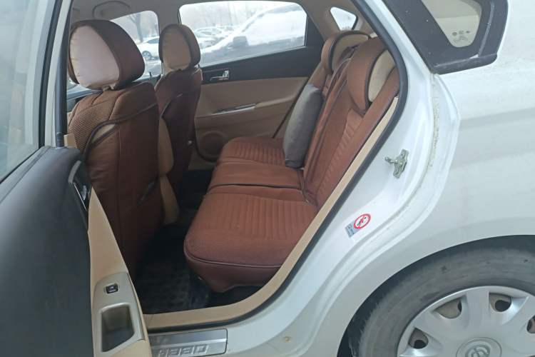 Used Brilliance H330 2013 1.5L Automatic Comfort Edition Left Rear Seat