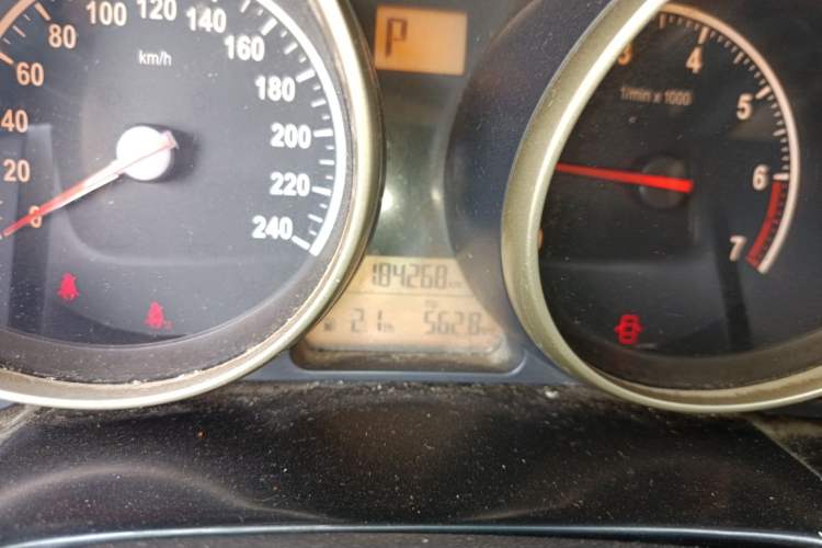 Used Brilliance H330 2013 1.5L Automatic Luxury Model Odometer Close Up